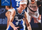  浓眉哥打几号位 