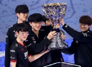 加拿大队不断突破！，Scout连续三场比赛得分超过晋级下一阶段全场沸腾不已的简单介绍