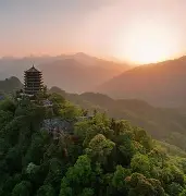 F1夜战：江畔飞鹰队大胜剑门犀牛队，临门一脚致胜定位球制造杀机的简单介绍