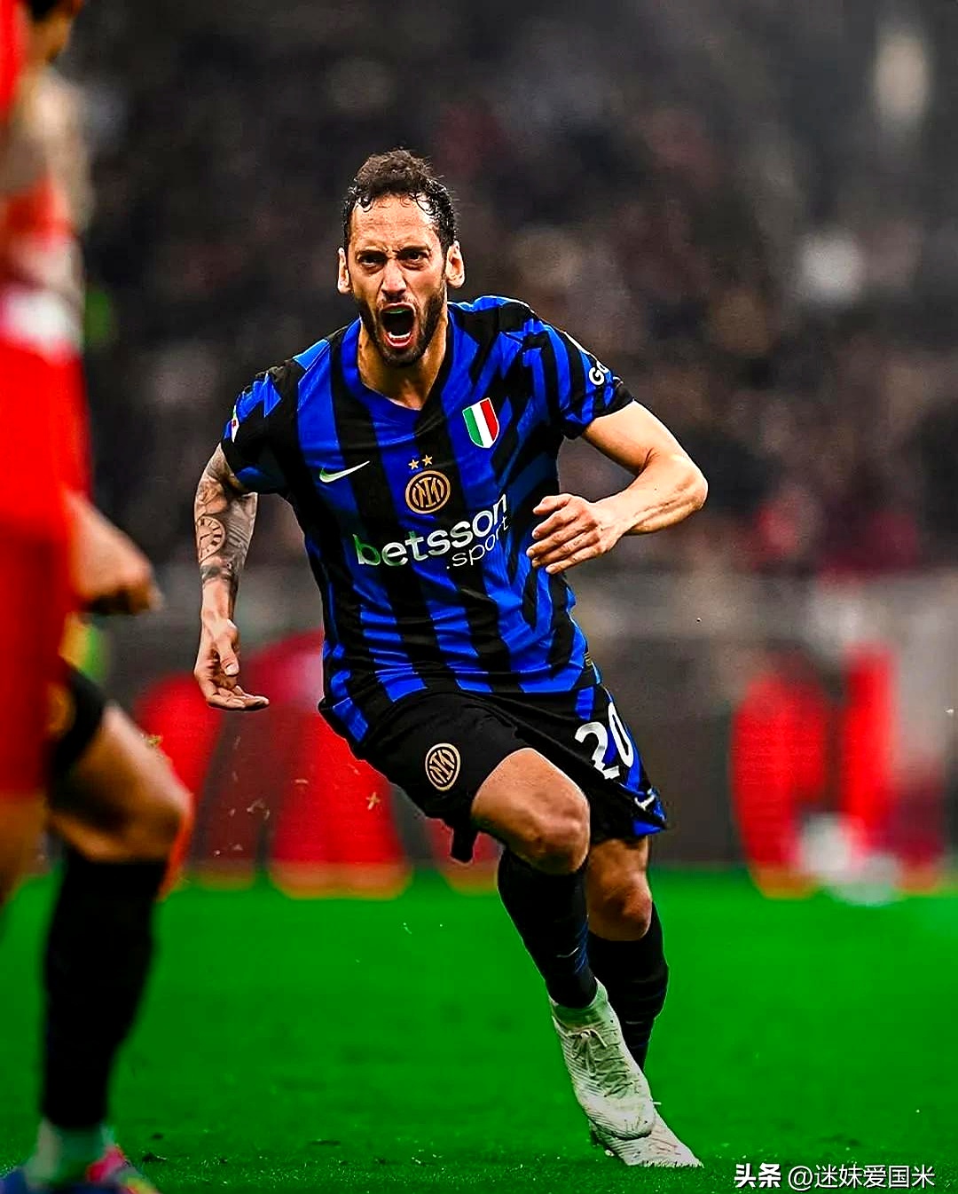 赛地聚焦:意甲赛前热度飙升,AC米兰强势反弹,媒体盛赞,控场能力受关注 赛地聚焦:意甲赛前热度飙升,AC米兰强势反弹,媒体盛赞,控场能力受关注