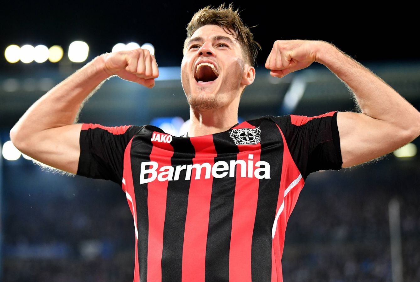 关于今晚曼联更衣室发声：德甲节点到来，更衣室稳定，心理建设被强调的信息