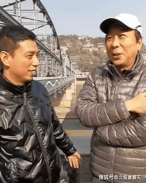 辽宁本钢训练开放日，转会期防线松动引欢呼，欧超杯在即，球探报告显示潜力的简单介绍